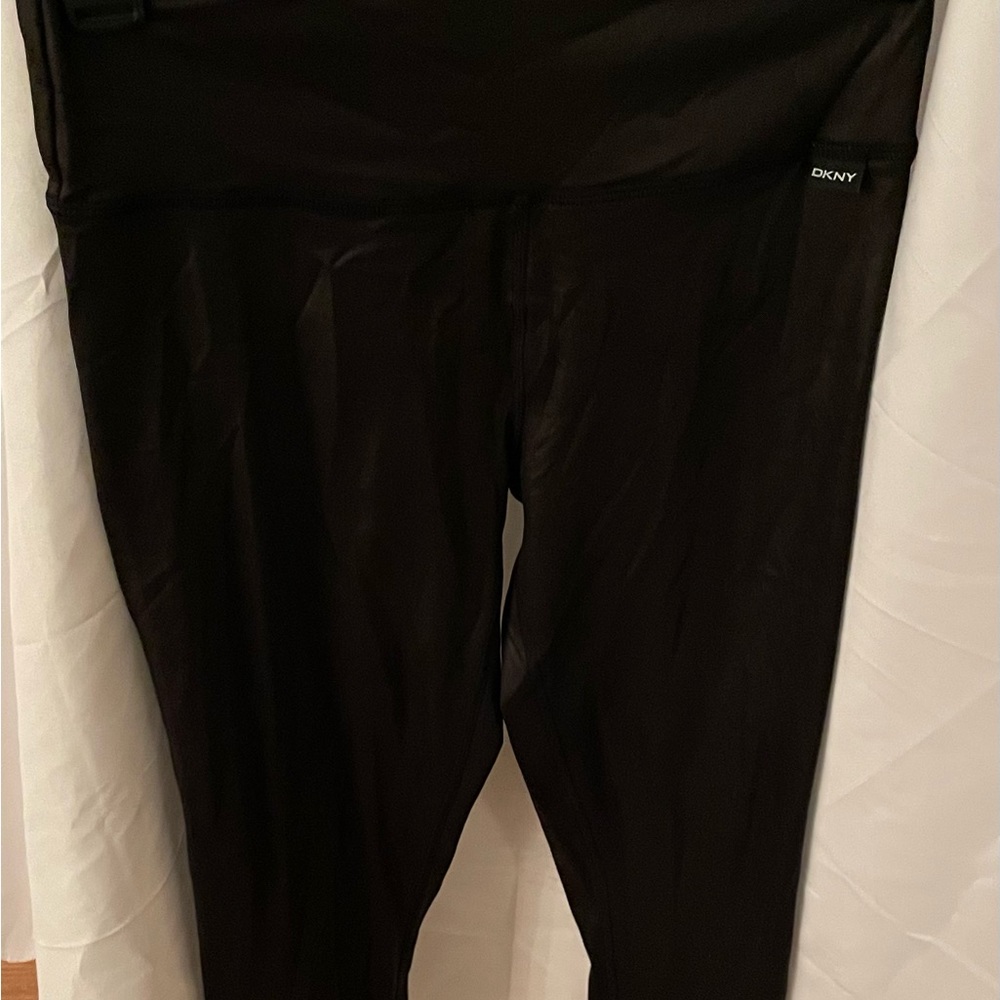 NEW DKNY faux leather crocodile print leggings XS - Picture 9 of 10